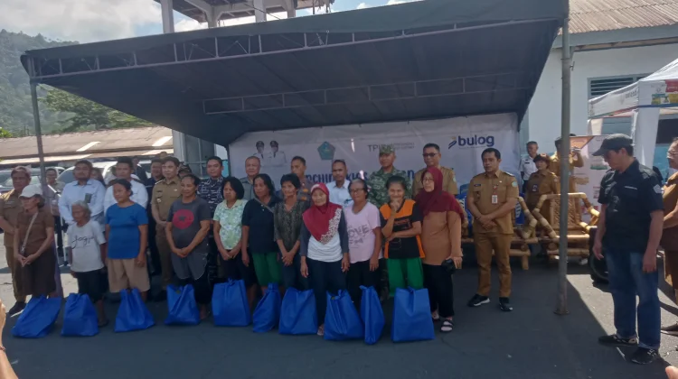 Bupati Sangihe Thungari Launching Kios Pangan Awu di Pasar Towo