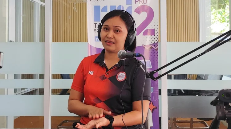 Maydelin Kondoahi Buktikan Peran Ganda ASN dan Wasit Profesional