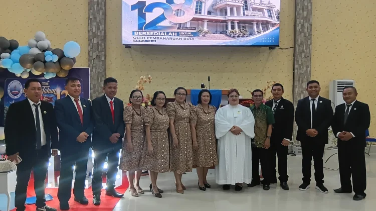 HUT ke 128 GMIIST Jemaat Betlehem Tahuna Semakin Diperbaharui dalam Pelayanan