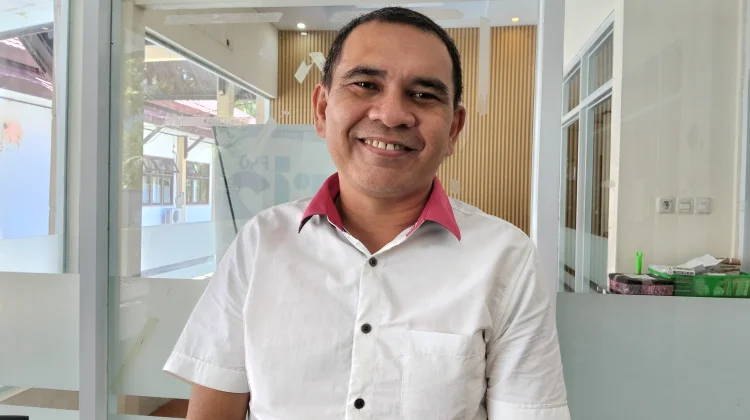 Sopir angkot soroti kelangkaan BBM di Tahuna
