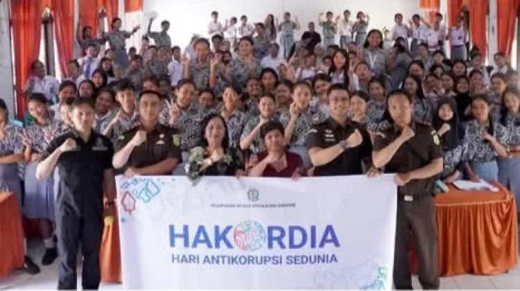 Kejari Sangihe Gelar Penyuluhan Hukum Bagi Pelajar SMK Negeri II Tahuna