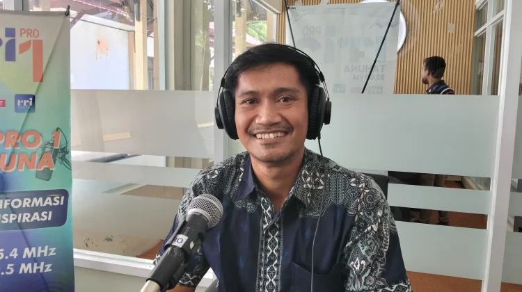 Senyum Pelanggan Jadi Ukuran Layanan PLN