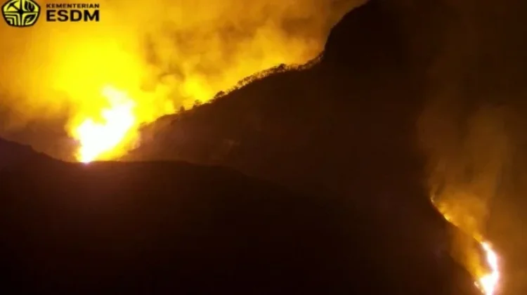Kebakaran Gunung Awu Sangihe Meluas, 43 Hektar Lahan Terbakar