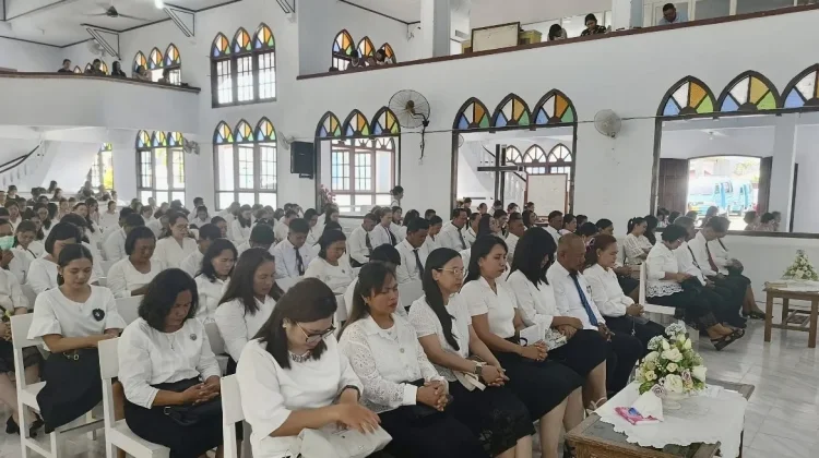 Pdt Estela Sentinuwo Tekankan Panggilan dan Kepercayaan kepada Tuhan
