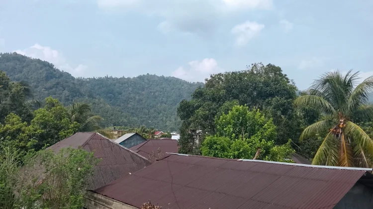 BMKG Naha: Sangihe Berawan Tebal, Waspada Hujan Petir di Marore