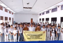 Polres Sangihe  Sosialisasi Tentang Hukum pada Siswa di SMKN Tabut