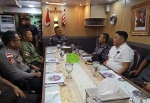 Forkopimda Sangihe Sambut Kedatangan KRI Nala-363