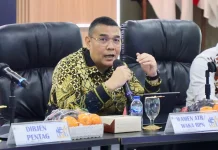 Wamen Ossy Soroti Pentingnya Komitmen dalam Pelayanan Publik