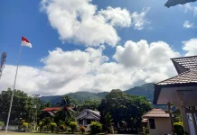 Cuaca Sangihe Berawan Tebal hingga Hujan Ringan