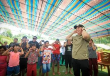 Bupati Sangihe Thungari Turun Langsung Lakukan Trauma Healing di Pulau Kawio