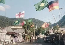 Euforia Piala Dunia di Tahuna Meriah, Bendera  Hiasi Seluruh Kota
