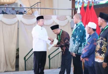 Nusron Wahid Serahkan Sertipikat Wakaf Sambut 1 Muharam 1448 H