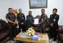 Plt Bupati Sitaro Serahkan Tugas kepada Lima Plt Kepala OPD