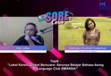 Natalia Ajak Pelajar SMAN 1 Tahuna Belajar Bahasa Asing