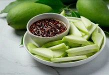 Suka Makan Rujak Buah, Ini Manfaat untuk Kesehatan