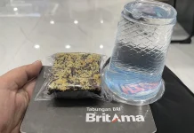 Hari Pelanggan Nasional, BRI Tahuna Suguhi Nasabah Kue dan Minuman