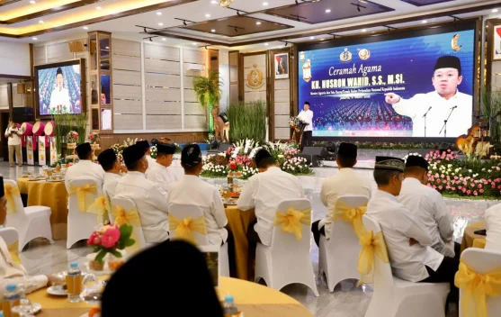 Menteri Nusron Berikan  Ceramah Agama diKorps Marinir TNI AL Cilandak