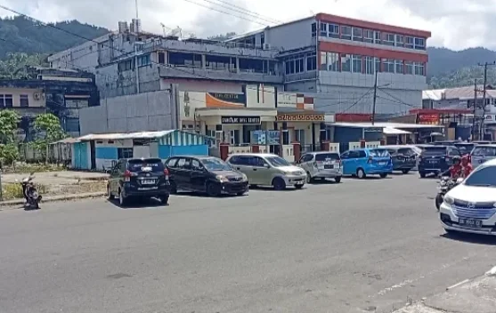 Taksi Gelap di Sangihe  Menganggu Operasional Kendaraan Umum