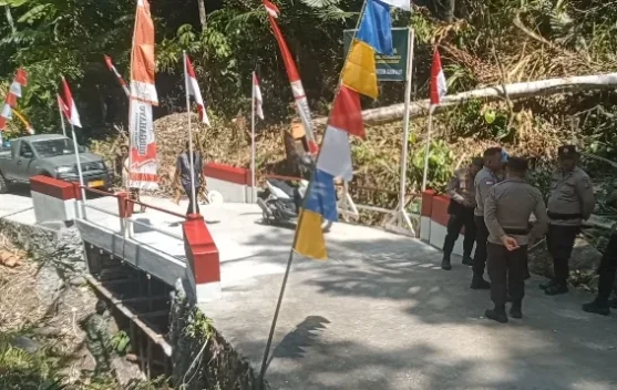 Pemda dan Warga Apresiasi bagi TNI-Polri Tuntaskan Jembatan Garuda di Bakalaeng