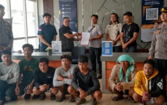 Imigrasi Tahuna Amankan Tujuh WNA yang Melintas di Perairan Laut Sangihe