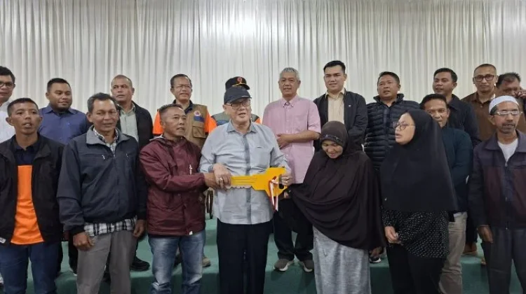 Bupati Bener Meriah Serahkan 226 Huntara bagi Korban Bencana