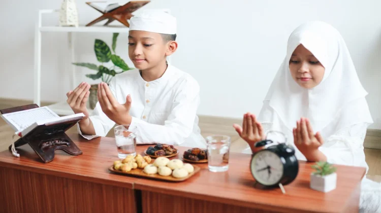 Mengajarkan Anak Berpuasa Mudah dan Menyenangkan