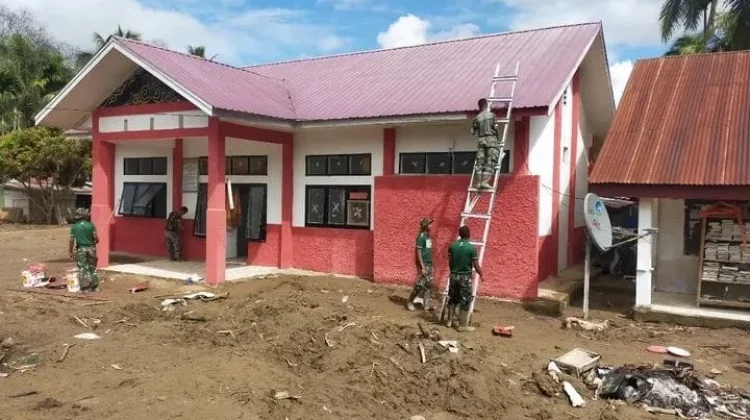 TNI Rehabilitasi SMPN 26 Takengon