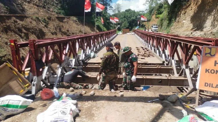 Jembatan Bailey Tenge Besi Kembali dapat Dilalui