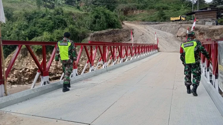 Koramil 05/Permata Cek  Jembatan Bailey