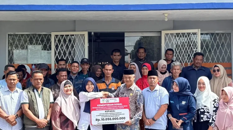 Korban Bencana Hidrometeorologi di  Bener Meriah Terima Bantuan Kemensos