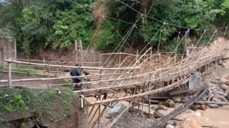 Jembatan Sementara Wih Kanis Diupayakan Rampung sebelum Idul Fitri