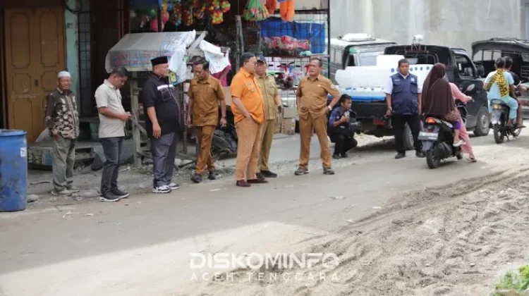 Jelang Idul Fitri, Bupati Fakhry Tinjau Kelayakan Jalan Kabupaten