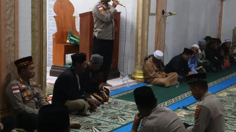 Kapolres Bener Meriah Gelar Safari Ramadhan dan Salurkan Bansos di Lut Kucak