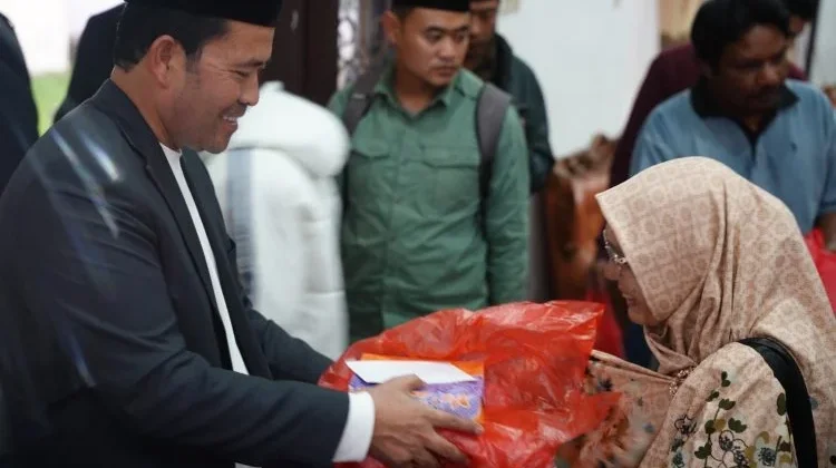 328 Petugas Kebersihan di Takengon Terima Santunan