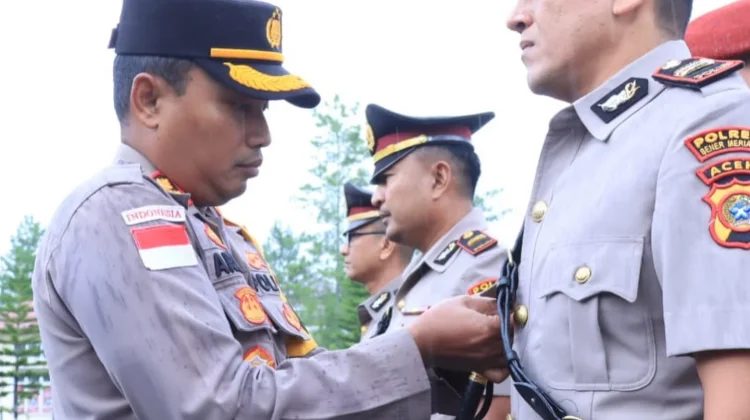 Polres Bener MeriahGelar  Sertijab Kabag Ops dan Kasat Intelkam