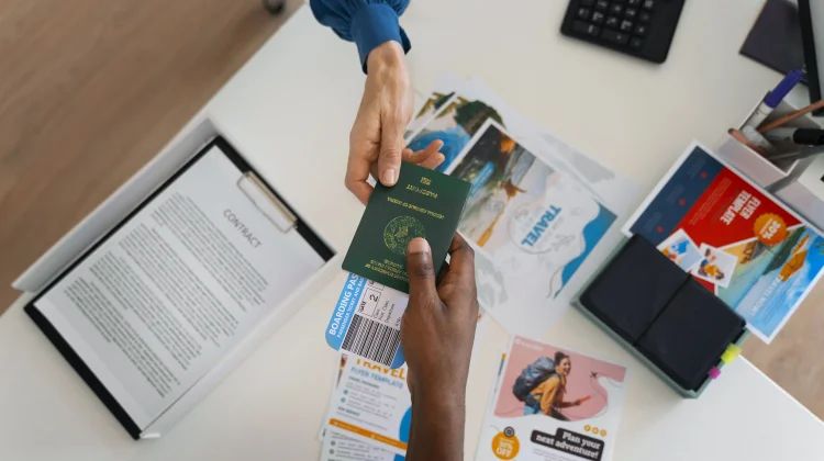 Anti Ribet! Destinasi Luar Negeri Bebas Visa WNI