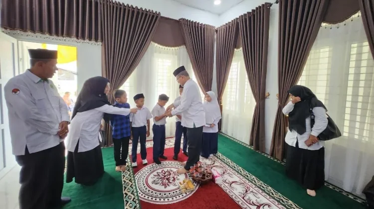 Kakanwil Kemenag Aceh Gelar Open House dan Santuni Anak Yatim
