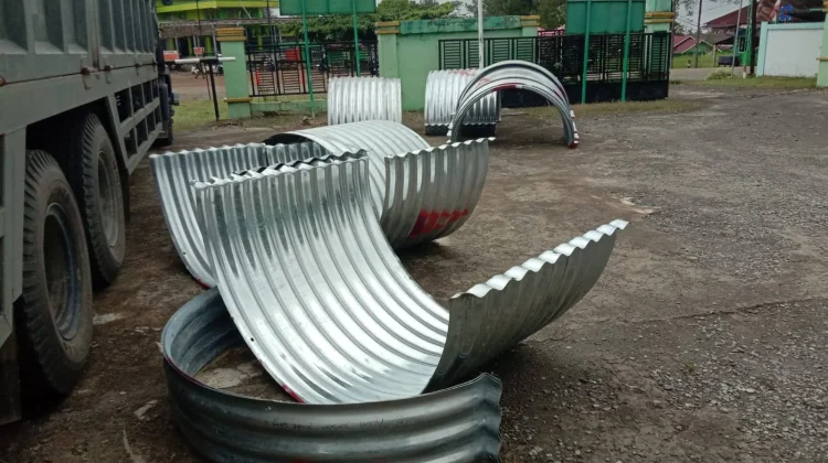 Ratusan Keping Jembatan Armco Tiba di Bener Meriah