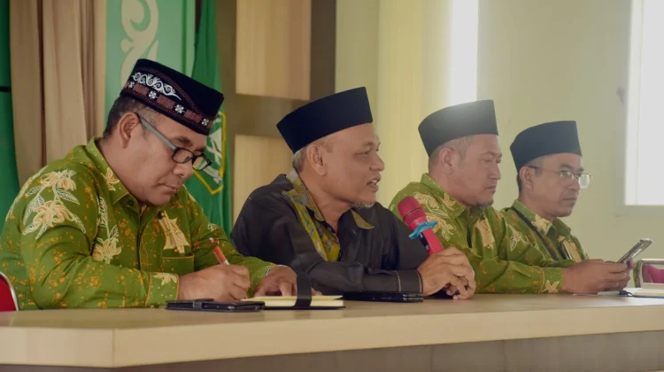 Rapat Perdana, Kakanemenag Bener Meriah: Pentingnya Pelayanan Maksimal