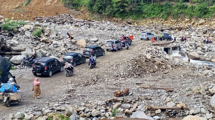 Akses Jalan Takengon–Bireuen di Wih Porak Kembali Normal