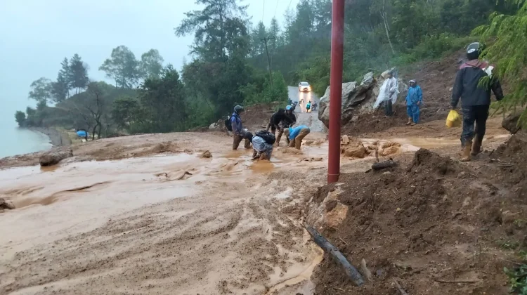 Diguyur Hujan Siang Malam sejak 8 April, Jalan dan Jembatan  Aceh Tengah Rusak