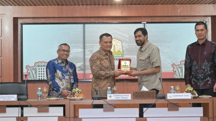 Terima Kunjungan Gubernur Jawa Tengah, Mualem Perkuat Sinergi Antar Daerah