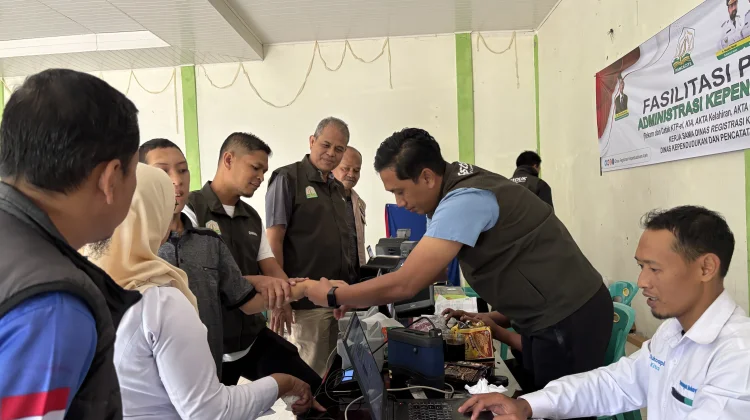 DRKA Jemput Bola, Warga Antusias Urus Dokumen Kependudukan