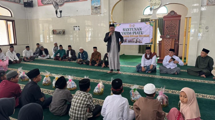Haili Santuni 65 Anak Yatim di Silih Nara