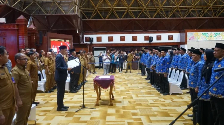Sekda Aceh Lantik Pejabat Administrator dan Pengawas