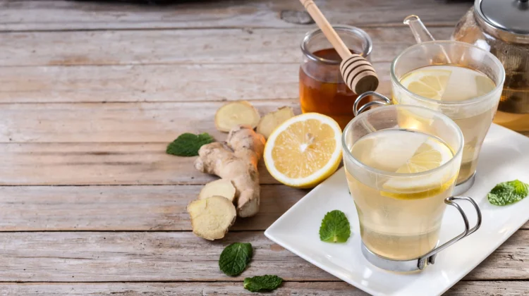 Nikmati Kesegaran Honey Ginger Splash Buatan Rumah