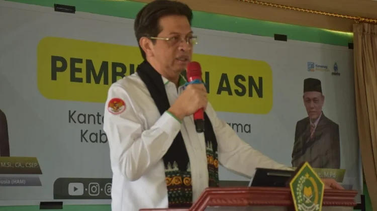 Staf Ahli Menag Tekankan Pelayanan Prima dan Transparansi