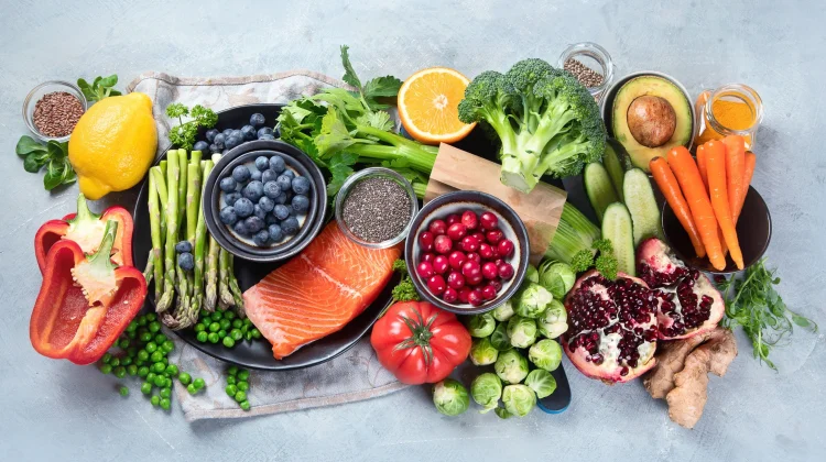 Mengenal Diet MIND untuk Menjaga Kesehatan Otak