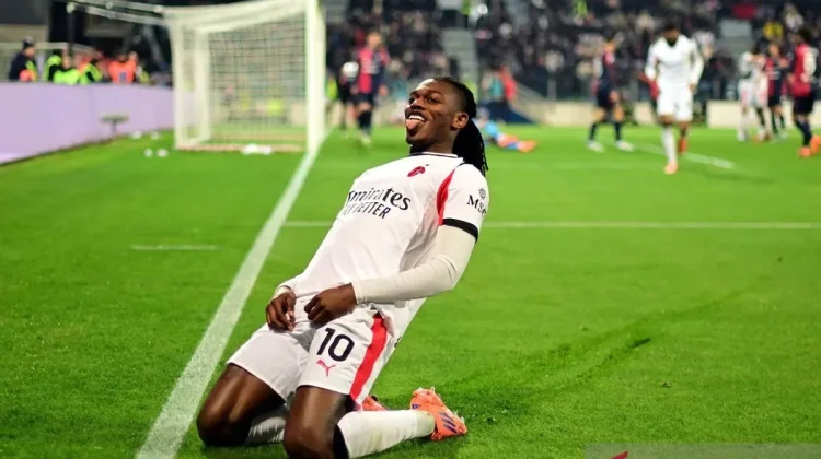 Rafael Leao Umumkan Tinggalkan AC Milan pada Musim Panas Ini