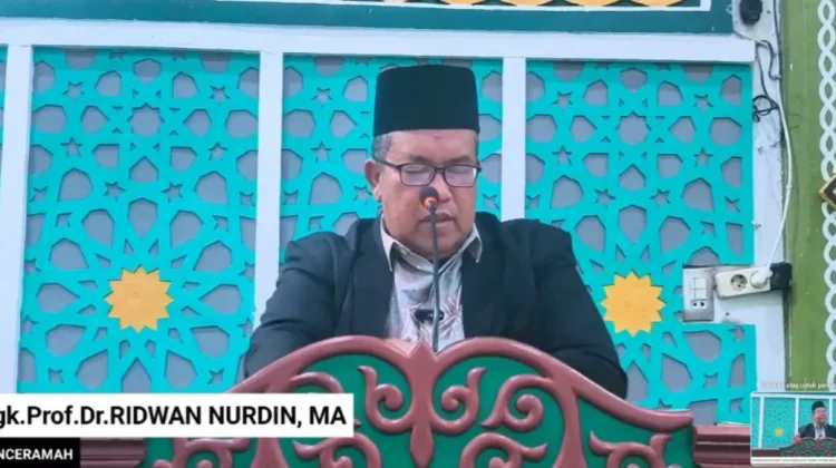 Empat Sifat Pengangkat Derajat Manusia di Sisi Allah SWT